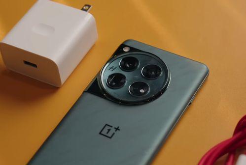 一加13最新爆料,性能怪兽来袭，全新设计引领潮流！”